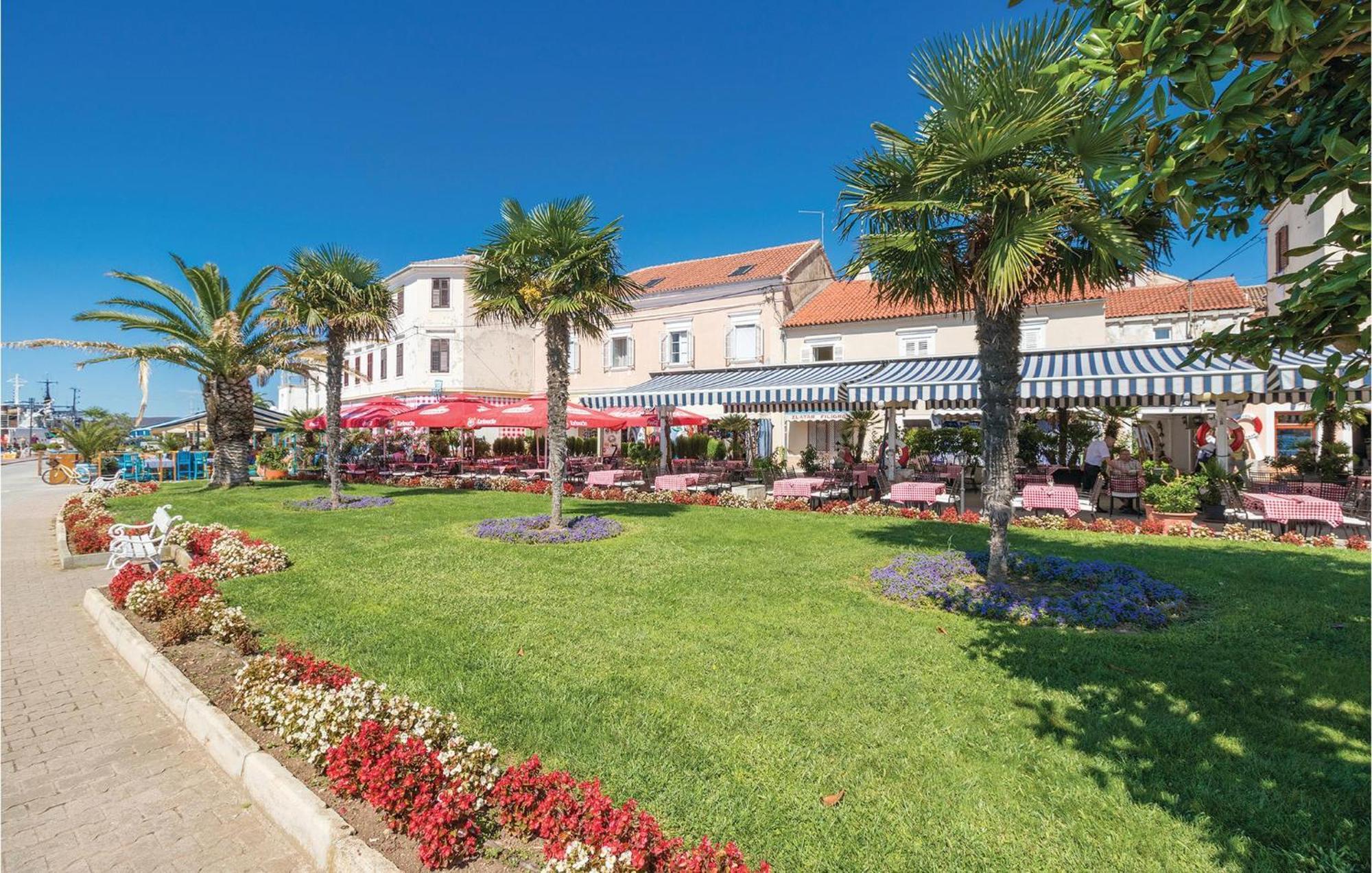 Lovely Apartment In Biograd Na Moru With Kitchen Dış mekan fotoğraf